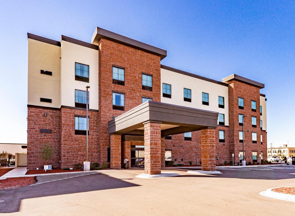 Cobblestone Hotel & Suites Superior Zewnętrze zdjęcie