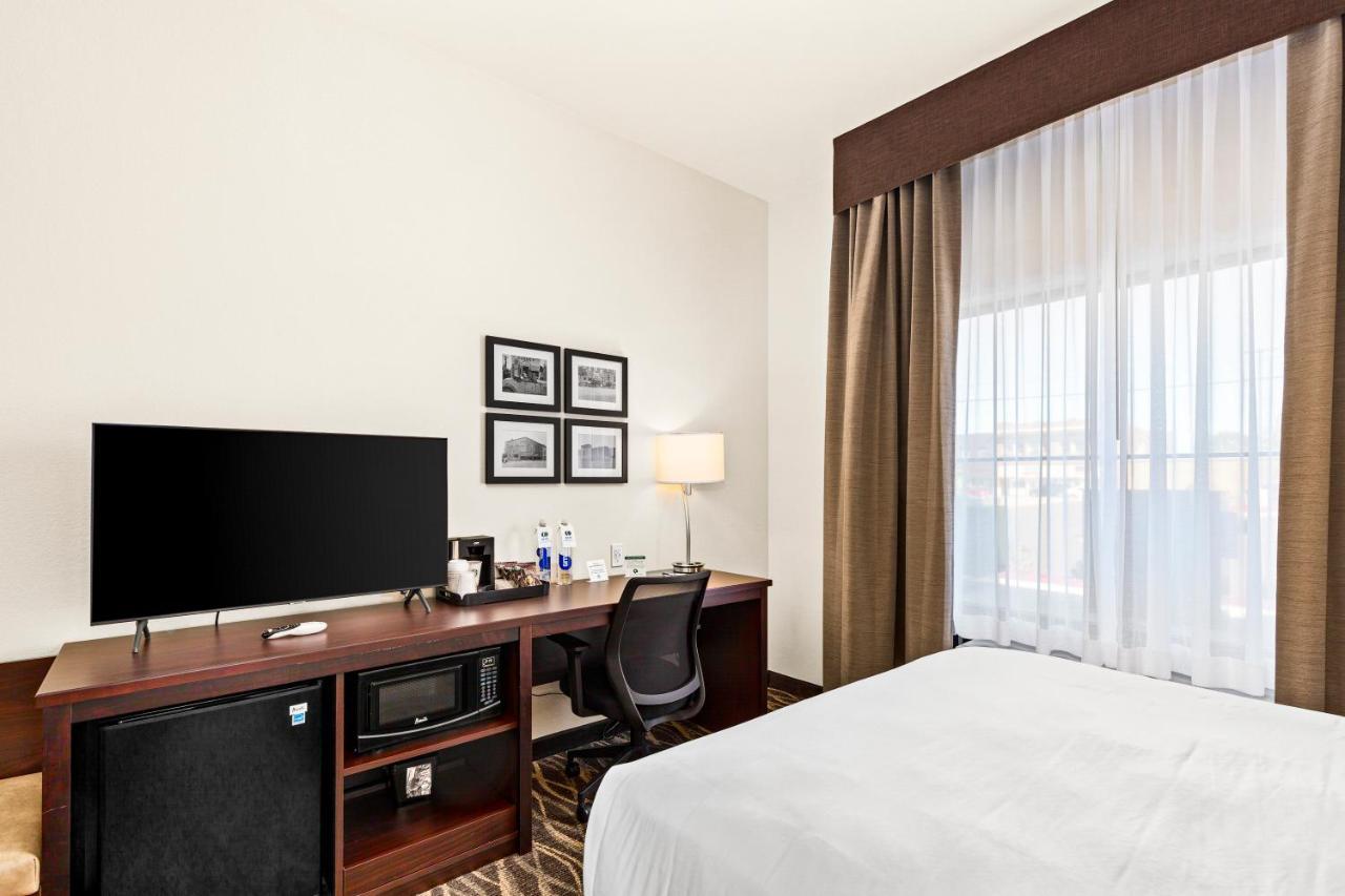 Cobblestone Hotel & Suites Superior Zewnętrze zdjęcie