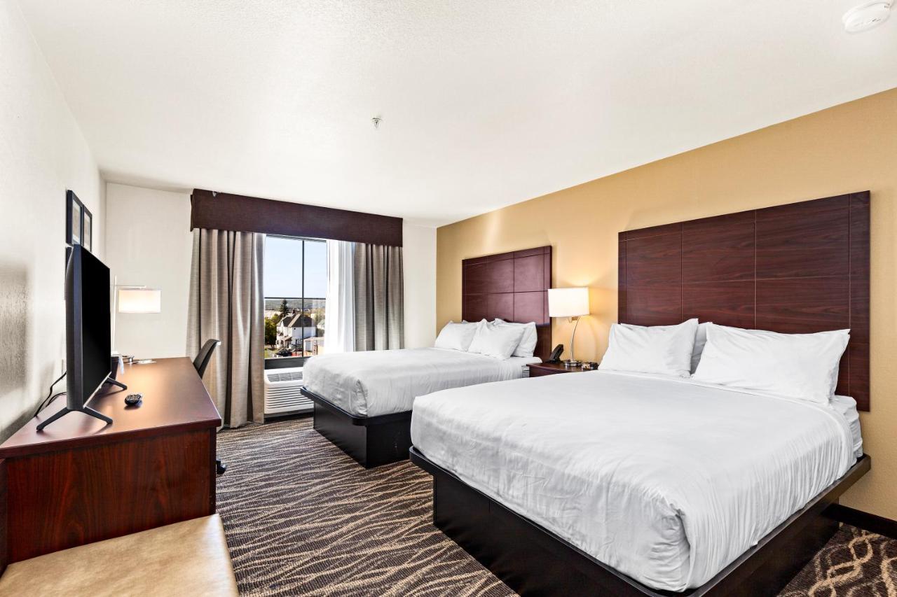 Cobblestone Hotel & Suites Superior Zewnętrze zdjęcie