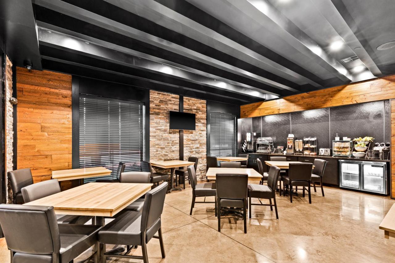 Cobblestone Hotel & Suites Superior Zewnętrze zdjęcie